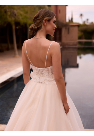 Bianco Evento E499 – Top de novia en tul y encaje marfil