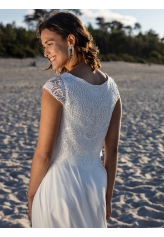 Novias Ella Bolero de encaje