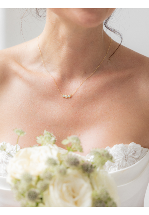 Abrazi Amalia Collar ()