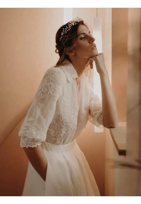 Lizeron Isabelle Tiara Blanco ()