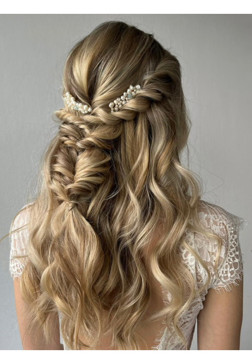 Sally Jane Bridal Jill Haarkam Dorado ()