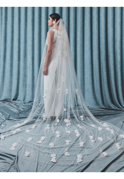 S75516-300-1 Velo con flores 3D y perlas ()