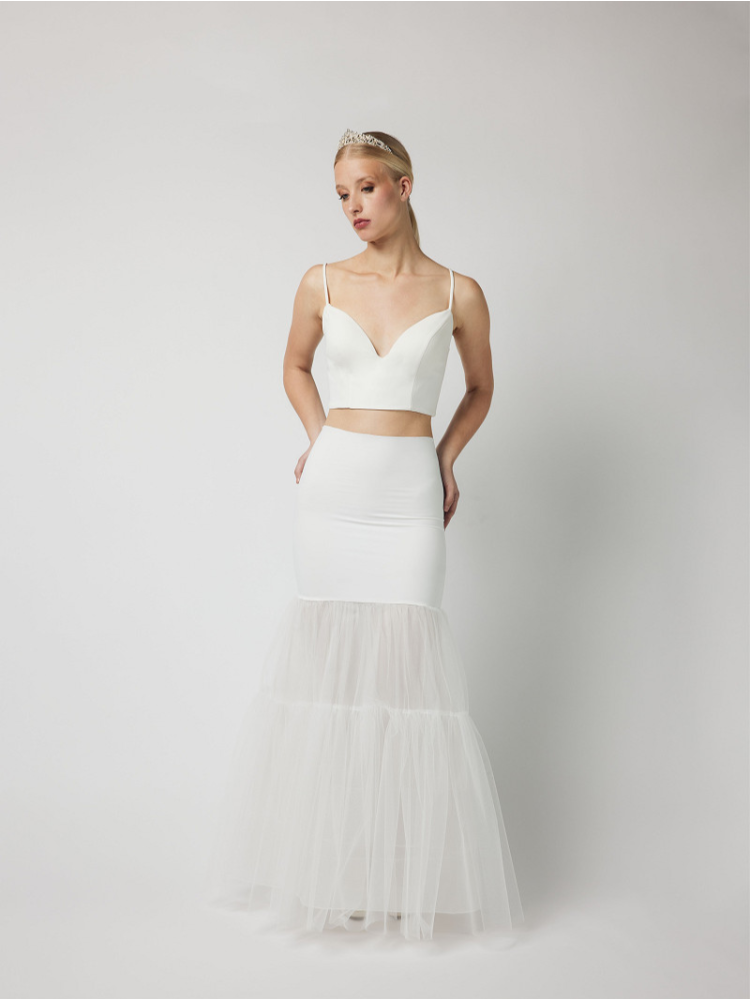 PC73-150J Enagua Fishtail – Marfil main product photo