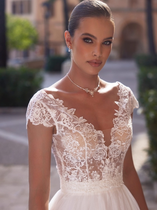 Bianco evento E454 Top main product photo